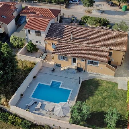 House Dragan 1231 Vila PUY Exterior foto