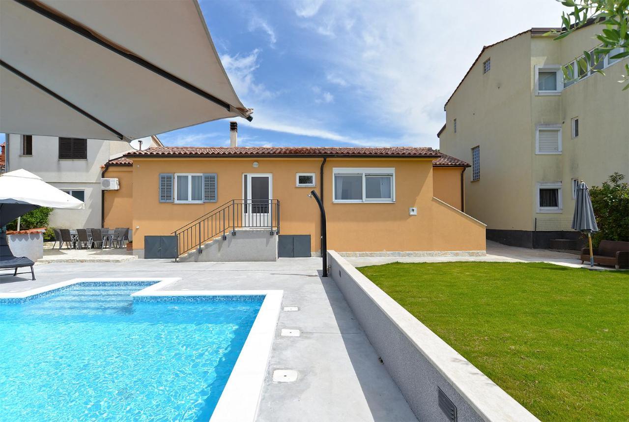 House Dragan 1231 Vila PUY Exterior foto