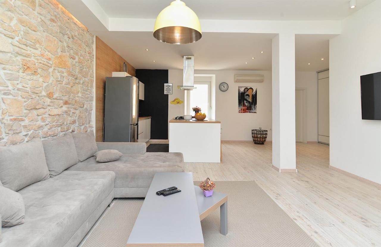 House Dragan 1231 Vila PUY Exterior foto