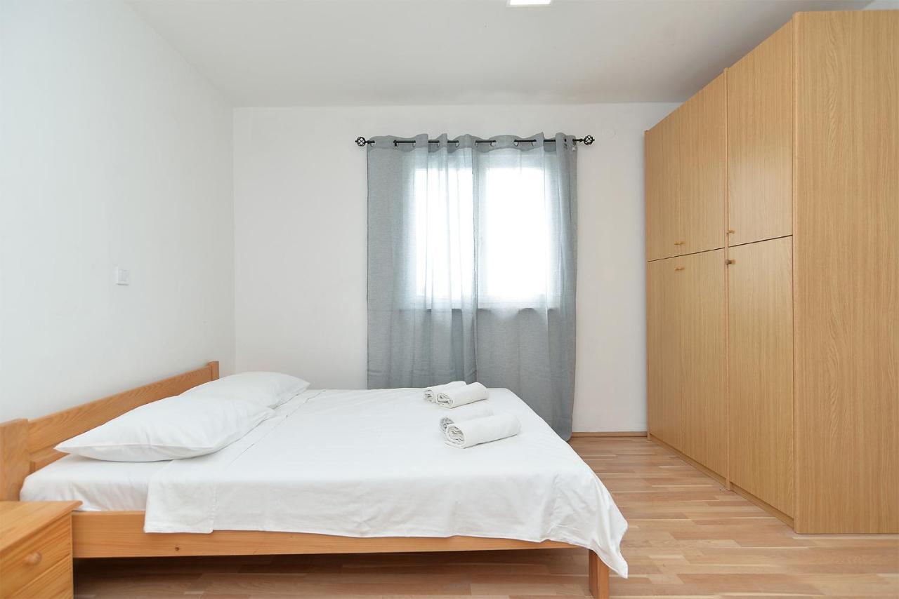 House Dragan 1231 Vila PUY Exterior foto