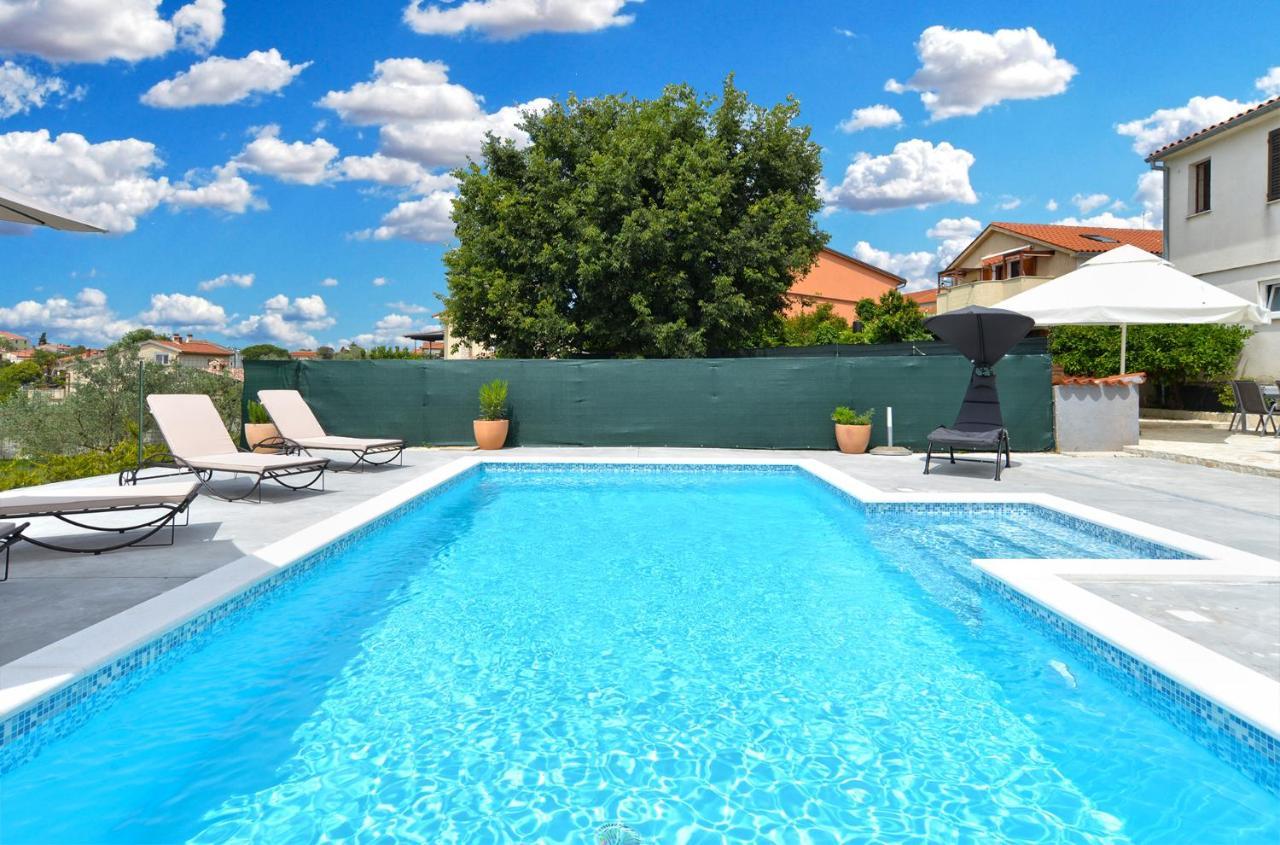House Dragan 1231 Vila PUY Exterior foto