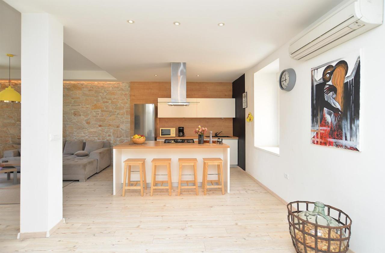 House Dragan 1231 Vila PUY Exterior foto