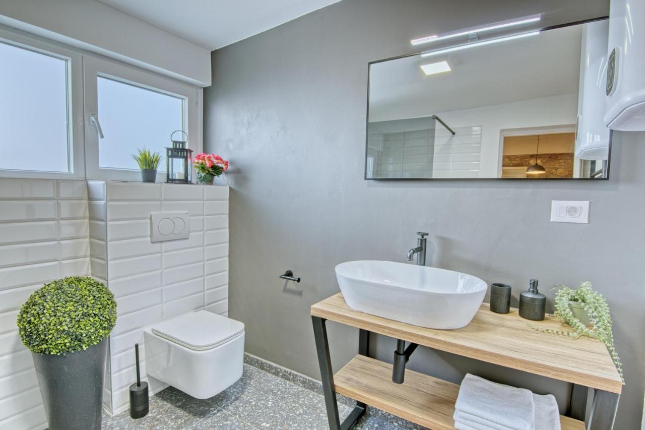 House Dragan 1231 Vila PUY Exterior foto