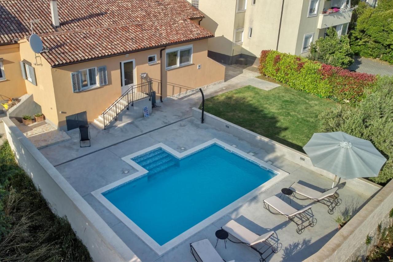House Dragan 1231 Vila PUY Exterior foto