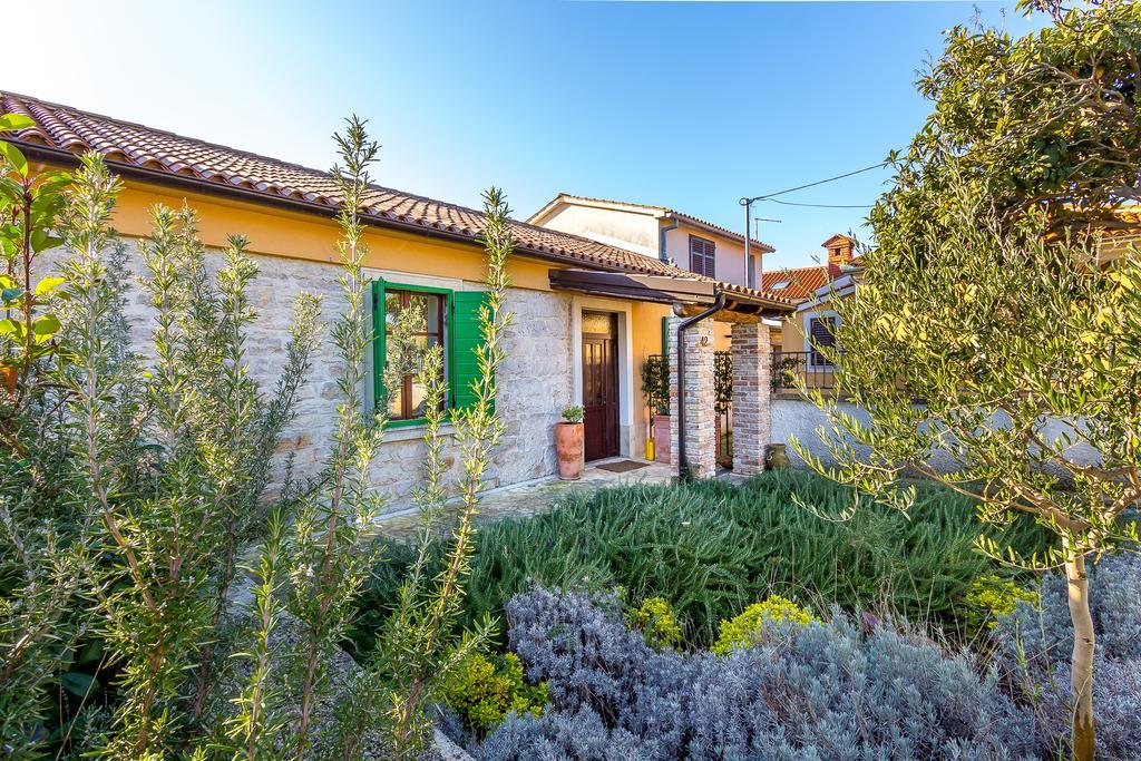 House Dragan 1231 Vila PUY Exterior foto